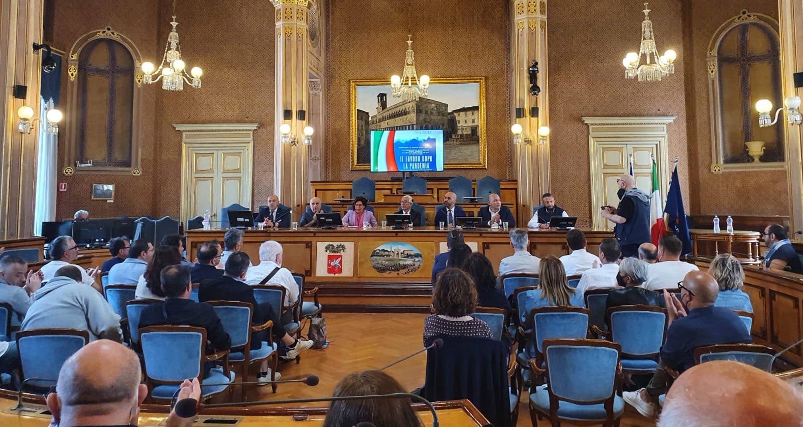 Copertina di: “Il Lavoro dopo la Pandemia”, il Segretario generale, Francesco Cavallaro, al convegno promosso dalla Cisal Umbria 